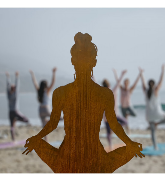 Yoga Deko - Figuren und Statuen mit Yoga und Meditation Positionen Yoga Mädel - Svenja - mittel - Lotus Pose - auf Platte - Höhe