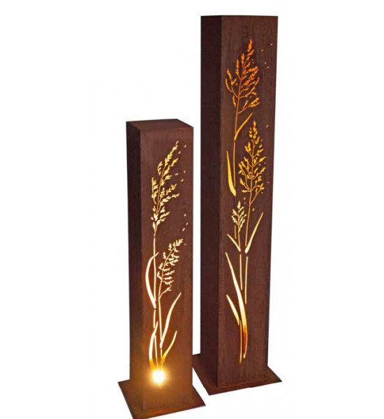 Skulpturen - Rostsäulen und Stelen Säule eckig - Gras Motiv - Höhe 145 cm - 22 x 22 cm Standfuß 
Gesamthöhe 145 cm
Länge und B