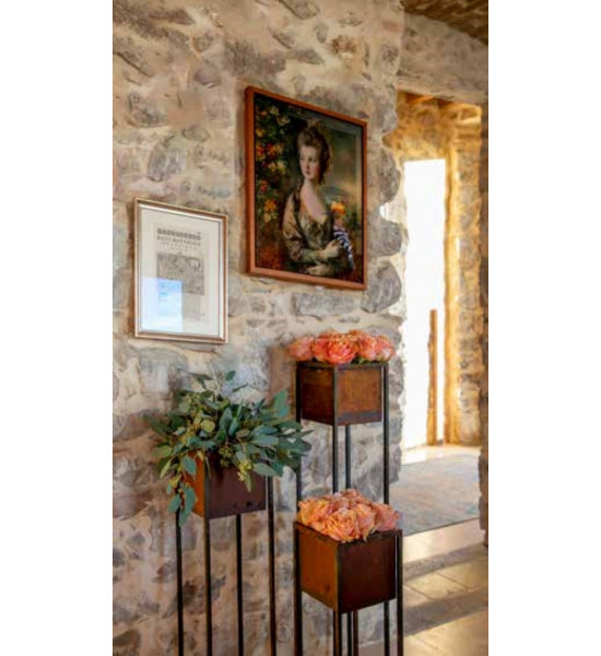 Start Metall Blumentopf in Vierkantgestell Höhe 80 cm - Topf 18 x 18 cm Die Töpfe sind in ein Gestell aus massiven Vierkant Stah