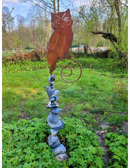 Tiere - Edelrost Tierfiguren Eule auf Curlstab sitzend - 150 cm hoch Gartenstecker mit einer Eule sitzend auf dem Curl Stab. Dur