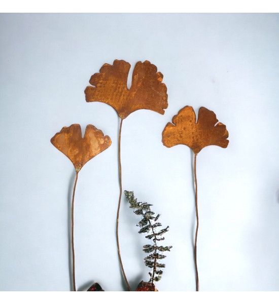 Gartenstecker Ginkgo Blatt als Gartenstecker - geschwungener Draht - Gesamthöhe 48 cm - Breite 15 cm - mittel Ginkgoblatt in der