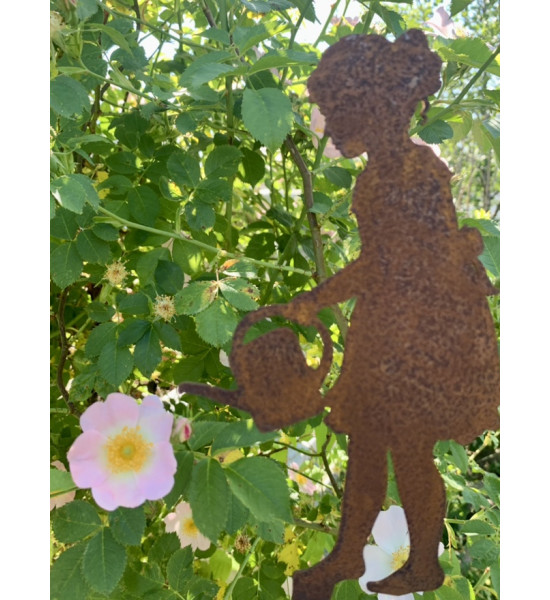 Gartendeko Rost gießendes Mädchen - Lisa - Höhe 18 cm - Gartenstecker und Stecker für Töpfe 
Höhe 18 cm
zzgl. Stecker