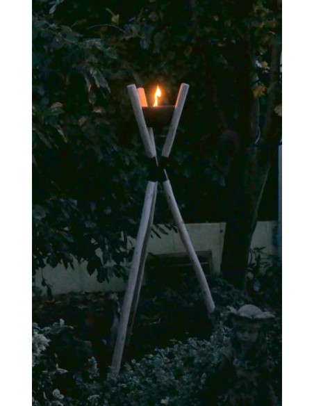 Start Gartenfackel Holz - klein - Höhe 135 cm - inkl. Kerze 
Höhe 135 cm
Breite unten 55 cm
Gewicht 6,7 kg

