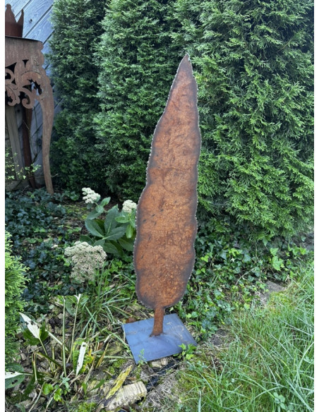 Bäume Edelrost Zypresse mit Schweißrand auf Platte Höhe 80 cm Gr L 
Höhe 80 cm
Baum ca. 20 cm breit
aus massivem 2 mm starkem