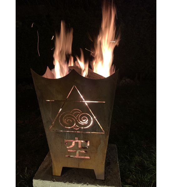 Feuerschalen und Feuerkörbe Feuerkorb mit den 4 Elemente - Feuer - Wasser - Erde - Luft - Höhe 64 cm Feuerkorb aus Edelrost mit 