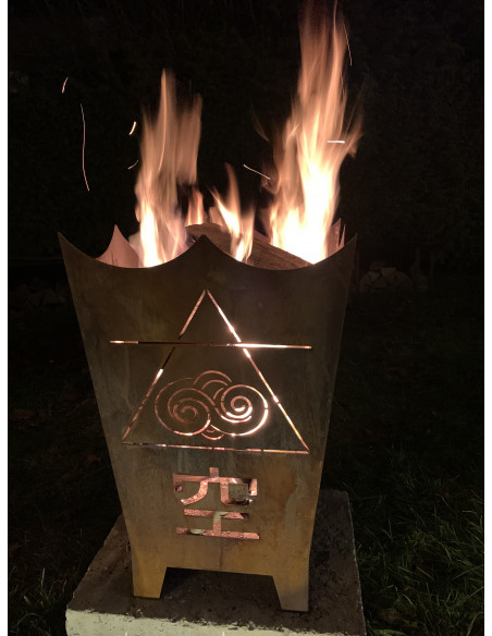 Feuerschalen und Feuerkörbe Feuerkorb mit den 4 Elemente - Feuer - Wasser - Erde - Luft - Höhe 64 cm Feuerkorb aus Edelrost mit 