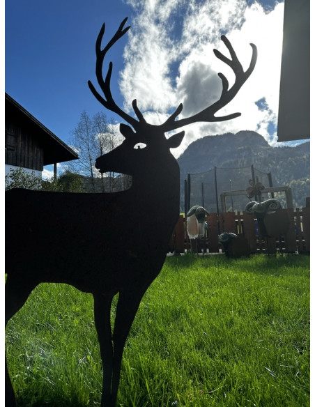 rostige Deko Hirsche und Rehe Deko Hirsch aus Edelrost nach hinten schauend - Höhe 100 cm - auf Standplatte Deko Hirsch aus Edel