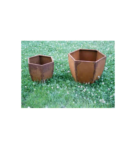 Blumentöpfe - Pflanztöpfe in Edelrost Blumentopf Übertopf - Seipentola - 6-Eck - Höhe 40 cm 
Höhe 40 cm
Breite 35 cm
