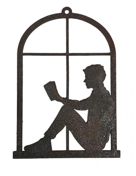 Lesender Mann im Fenster zum Hängen - 17cm hoch Die Deko-Idee einer hängenden Metallskulptur eines lesenden Manns im Fenst