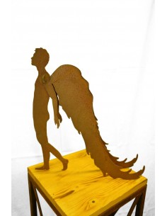 männlicher Engel Figur Metall