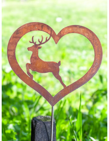 Weihnachtsdeko Springender Hirsch in offenem Herz - klein - Gartenstecker - Gesamthöhe 100 cm Der springende Hirsch in einem off