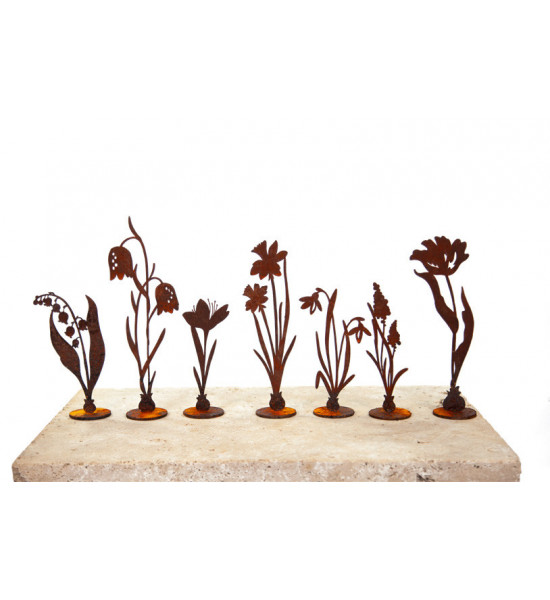 Frühlingsdeko Edelrost - Krokus auf Platte - Höhe 15 cm - Frühblüher 
Höhe 15 cm