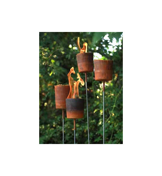 Gartenfackeln Edelstahl Edelrost Topf - ungleichmäßiger Rand - mit Hülse 8 mm - 17 cm Edelrost Topf mit Hülse unten
Höhe ca.