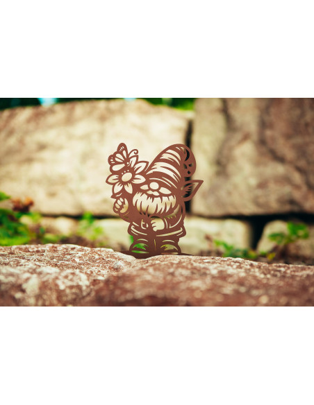 Deko Beetstecker - Wichtel mit Blume - Höhe 40 cm Dieser lustige Wichtel mit Blume sorgt für rustikalen Stimmung und gute