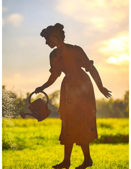 Gärtner Figur Große Gärtnerin Figur Beate mit Gießkanne - 165 cm hoch - mit Steckverbindung Die lebensgroße Gärtnerin Figur Beat Gärtner Figur Große Gärtnerin Figur Beate mit Gießkanne - 165 cm hoch - mit Steckverbindung Die lebensgroße Gärtnerin Figur Beat