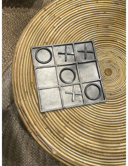 Gartendeko Rost Exklusives Tic Tac Toe Spiel aus Metall 20 x 20 cm Eine außergewöhnliche Version des klassischen Spiels „Tic Tac
