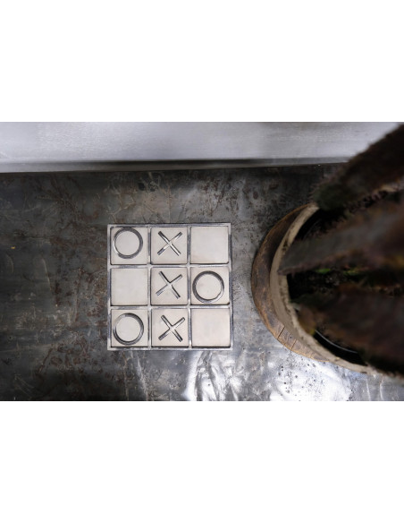 Gartendeko Rost Exklusives Tic Tac Toe Spiel aus Metall 20 x 20 cm Eine außergewöhnliche Version des klassischen Spiels „Tic Tac