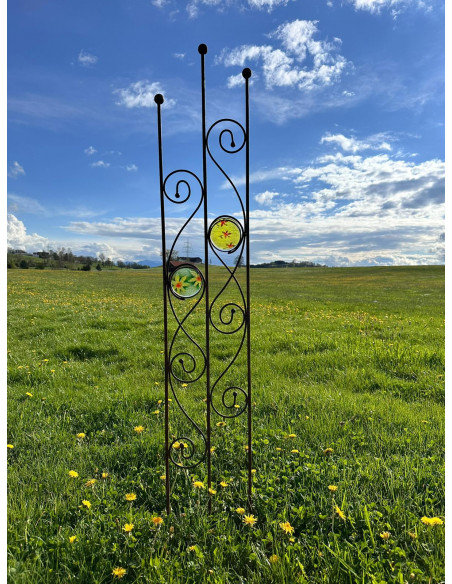 Rankhilfe Metall - Rankgitter und Rankgerüste Exklusives Rankgitter Trio mit 2 handgemachten Glasscheiben 
Die Glasscheibe wird