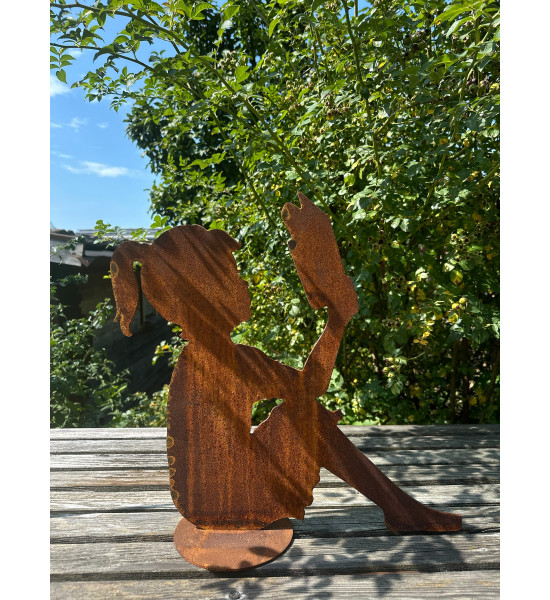 Start Figure Lesendes Mädchen auf Platte - Höhe 45 cm 
Höhe 45 cm
Breite 46 cm
auf Platte
Stahl 3 mm

