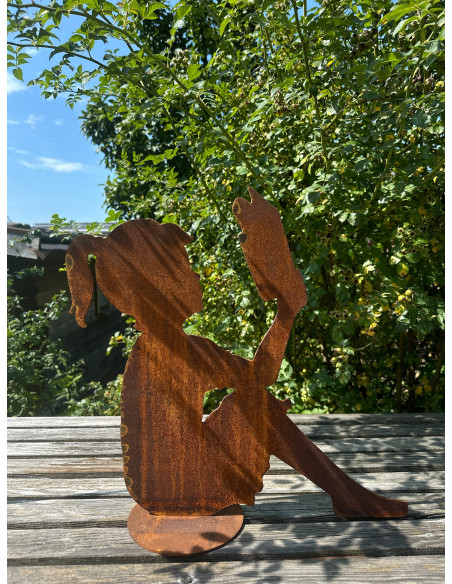 Start Figure Lesendes Mädchen auf Platte - Höhe 45 cm 
Höhe 45 cm
Breite 46 cm
auf Platte
Stahl 3 mm
