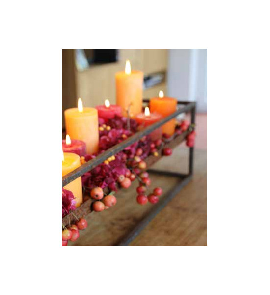 Kerzentablett aus Metall zum Stellen und Hängen Volante Tischdeko Tablett 80 cm lang 
Länge 80 cm
Breite 20 cm
Höhe 25 cm
au