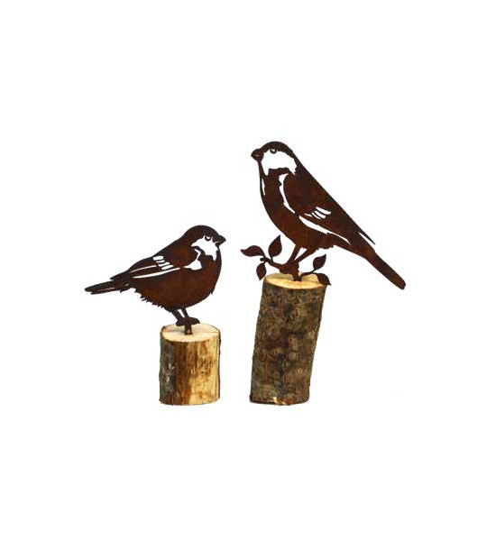 Tiere mit Baumspieß Direktstecker Vogel Dompfaff - auf Ast - Höhe 15 cm 