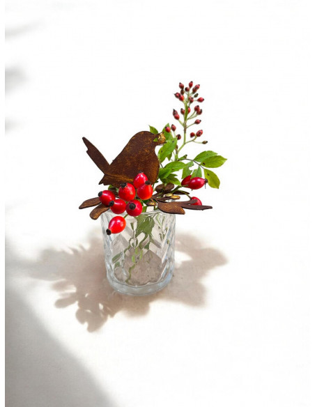 Winterdeko Vogel - Beerendieb - mit Goldenbeeren für Vasen - Höhe 7 cm 
Diese süße Beerendieb sucht sich seinen Wintervorat und