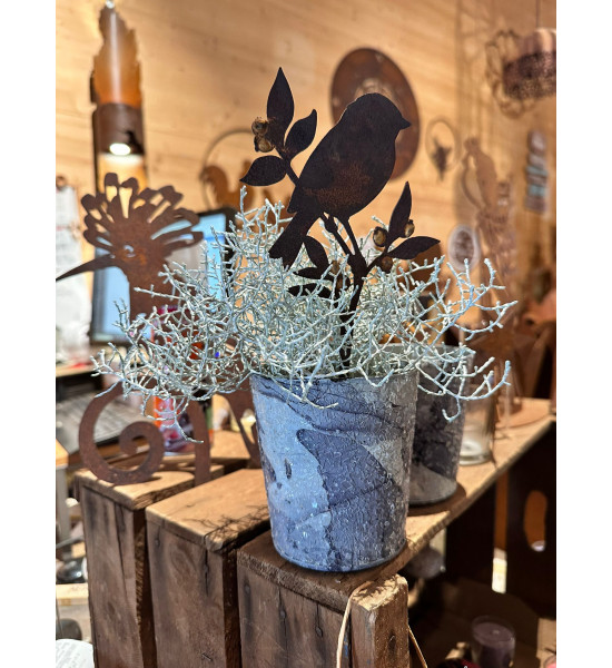 Edelrost Deko Mit Gold Verzierungen goldiges Vögelchen auf Heidelbeere - Direktstecker - Höhe 22 cm - Goldbeeren Vogel 
Gesamth