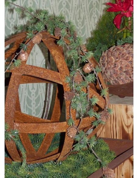 Kugel Ø30cm aus Blechstreifen Kugel Ø30cm aus Blechstreifen
