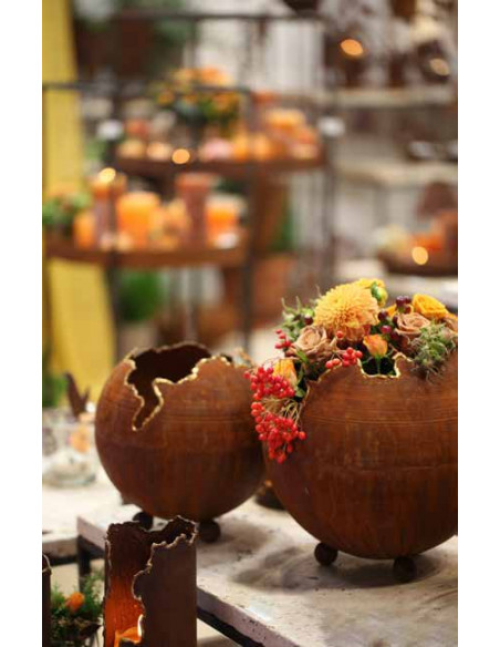 20 cm Kugeln Goldrisskugel Ø 25 CM auf 3 Kugeln 

Diese Kugel zum Bepflanzen setz mit edlen Goldakzenten einen weichen Kontras