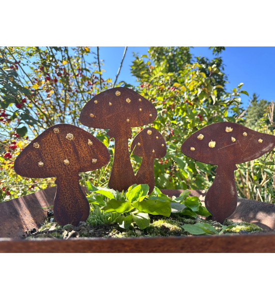 Pilz - schräge Kappe mit Goldpunkten - Höhe 25 cm