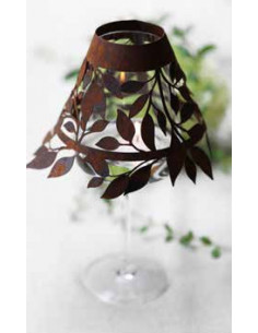 Weinglas Lampenschirm Ranken Weinglas Lampenschirm 
kreatives Upcycling alter Weingläser
besonders schön ist es, wenn du das W 2