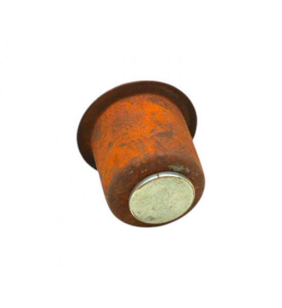 Magnet-Kerzenhalter Rostoptik - Ø 2.5 cm 
Ø 2.5 cm

Magnetischer Kerzenhalter in rostiger Industrial-Optik. Hält sicher