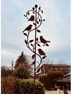 Vogel Deko Gartenstecker filigrane Ranken mit 4 x Vogel und Kugel oben - 120 cm hoch 
die 4 Vögelchen sitzen entspannt auf den  2