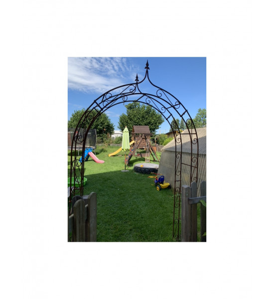 Start Rosenbogen mit Spitze - Höhe 230 cm - Breite 120 cm - Schlosserqualität Metall mit Rostpatina 
oben mit Lilienspitze
Bre