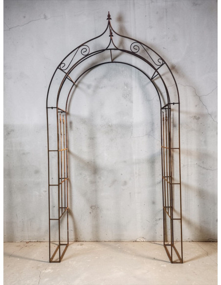Rosenbogen Metall Rosenbogen Saint Denis 2er Spitzbogen - Höhe 295 cm - Breite 150 cm Rosenbogen - 2er-Spitzbogen

Höhe 295 cm