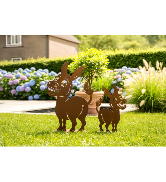 Pferde + Esel Deko Esel - Murphy - 28 cm hoch - klein 
Immer lächeln, es kommt auf die Haltung an. Und unser Esel "Murphy" ist 