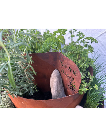 Kräuterschnecken Metall Kräuterschnecke - Grüne Insel - Ø 50 cm - Edelrost Kräuter Spirale 
Diese Kräuterschnecke hat die perfe