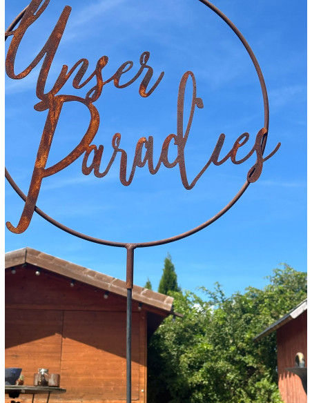 Gartendeko Rost Schriftzug Unser Paradies im Ring mit Hülse Ø 40 cm 
Edelrost "Unser Paradies" im Ring mit Steckverbindung
Ø 4