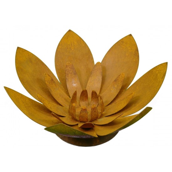 Edelrost Blüte auf Platte 