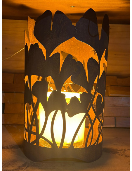 Start Ginkgo Windlicht - Höhe 37 cm - Ø 22 cm 
Ø 22 cm
Höhe 37 cm

Ginkgo im Zuhause – ein Symbol für Kraft, Ruhe und Bestän