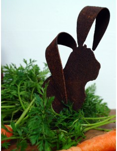 Hase mit großen Ohren auf Platte 2
