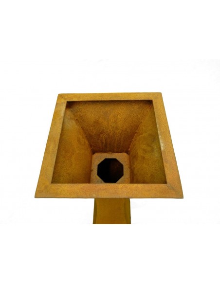 rostige Pflanzsäule tailiert schmal mit eingesetzem Boden