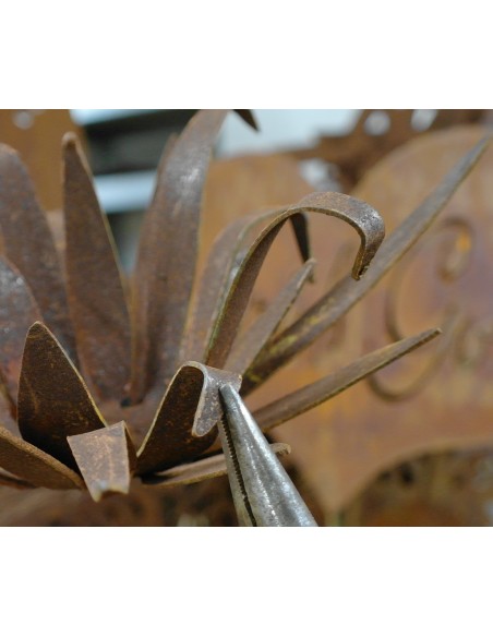 Rost Wildflower klein - Blüte mit spitzen unregeläßigen Blüten zum Legen