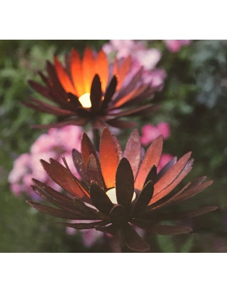 Edelrost Chrysantheme Ø 25 cm auf 100 cm Stab