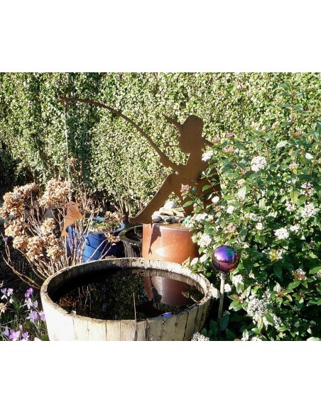 Fischender Edelrost Angler Manni 90 cm lang auf Platte Rostiger Fischer