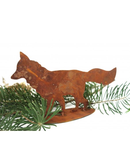 kleiner Mini Rost Fuchs laufend auf Platte kleiner Mini Rost Fuchs laufend auf Platte