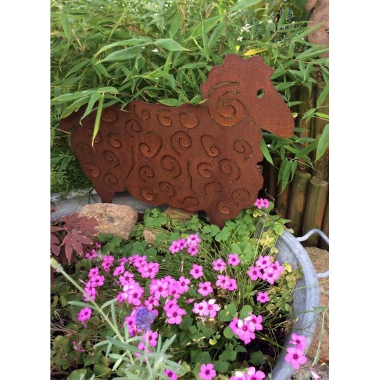 Rost Schaf klein auf Platte 