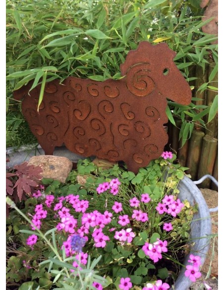 Rost Schaf klein auf Platte 