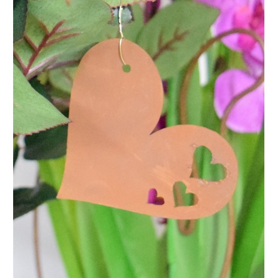 Osterschmuck Herz mit Ausschnitten